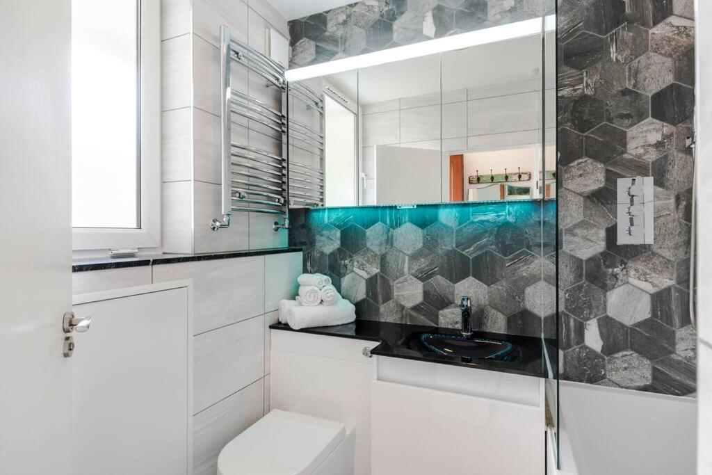 The Clarence, Central London Apartment W/ Wifi Esterno foto
